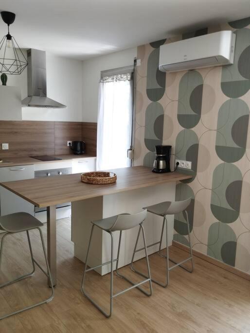 וישי Studio Climatise Et Spacieux Situe Pres Des Parcs מראה חיצוני תמונה